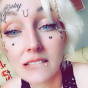 Meet your Posher, Devin